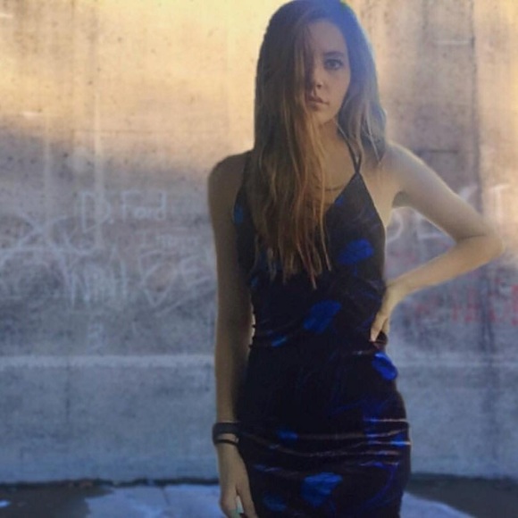 Meet your Posher, Shelby! - Picture 5 of 5